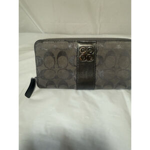 Coach Julia Op Art Signature Logo Accordion Zip Around Luxury Wallet